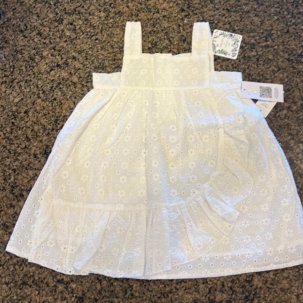 Chelsea & Violet white asymmetric eyelet dress. Size 4T - Picture 3 of 16